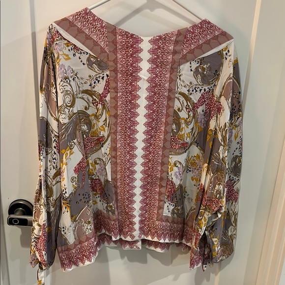 Free People Graphic Tie Sleeves Blouse - Picture 5 of 5